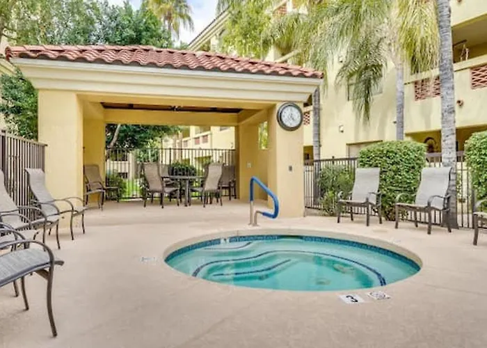 Executive 2 Bdrm In The Heart Of Biltmore *