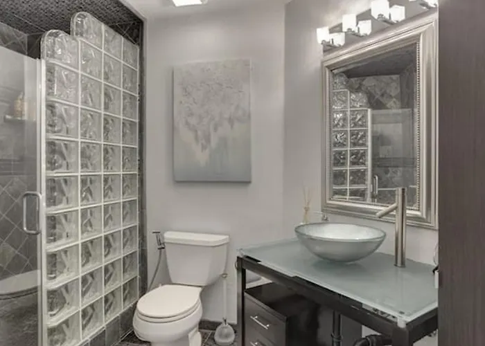 Executive 2 Bdrm In The Heart Of Biltmore Ferienhaus Phoenix