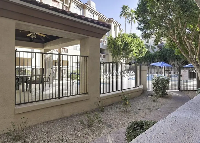 Ferienhaus Executive 2 Bdrm In The Heart Of Biltmore Phoenix